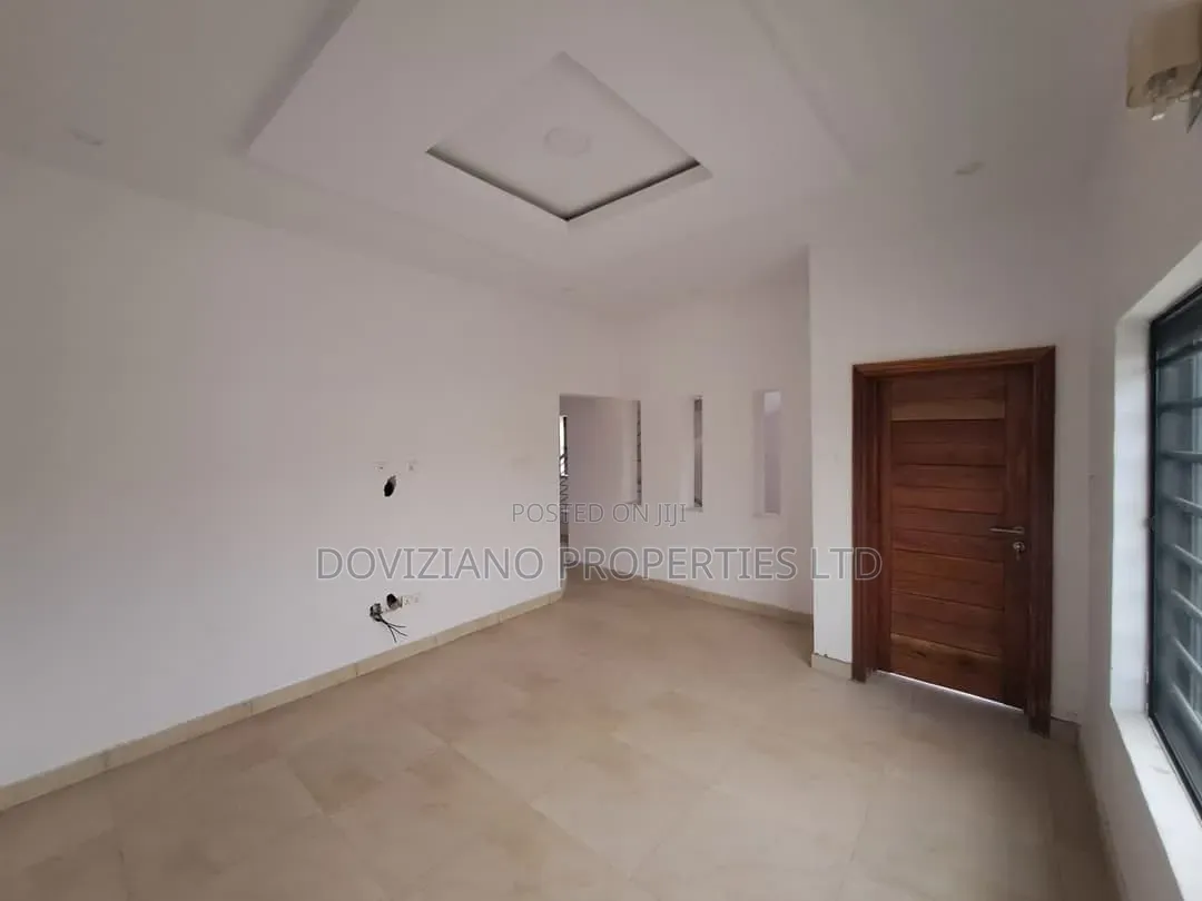 4bdrm Duplex in Shonibare Estate for rent