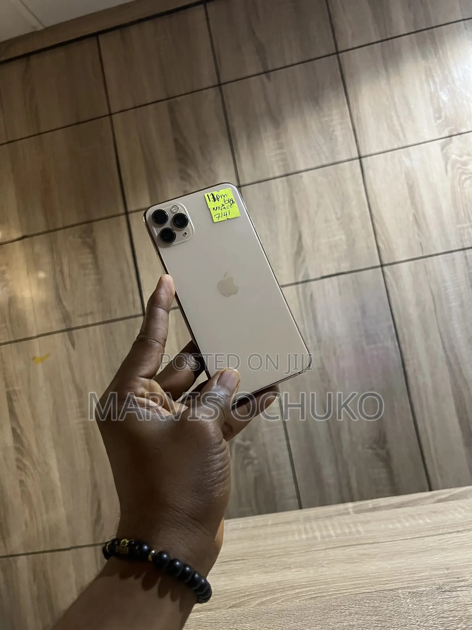 Apple iPhone 11 Pro Max 64 GB Gold