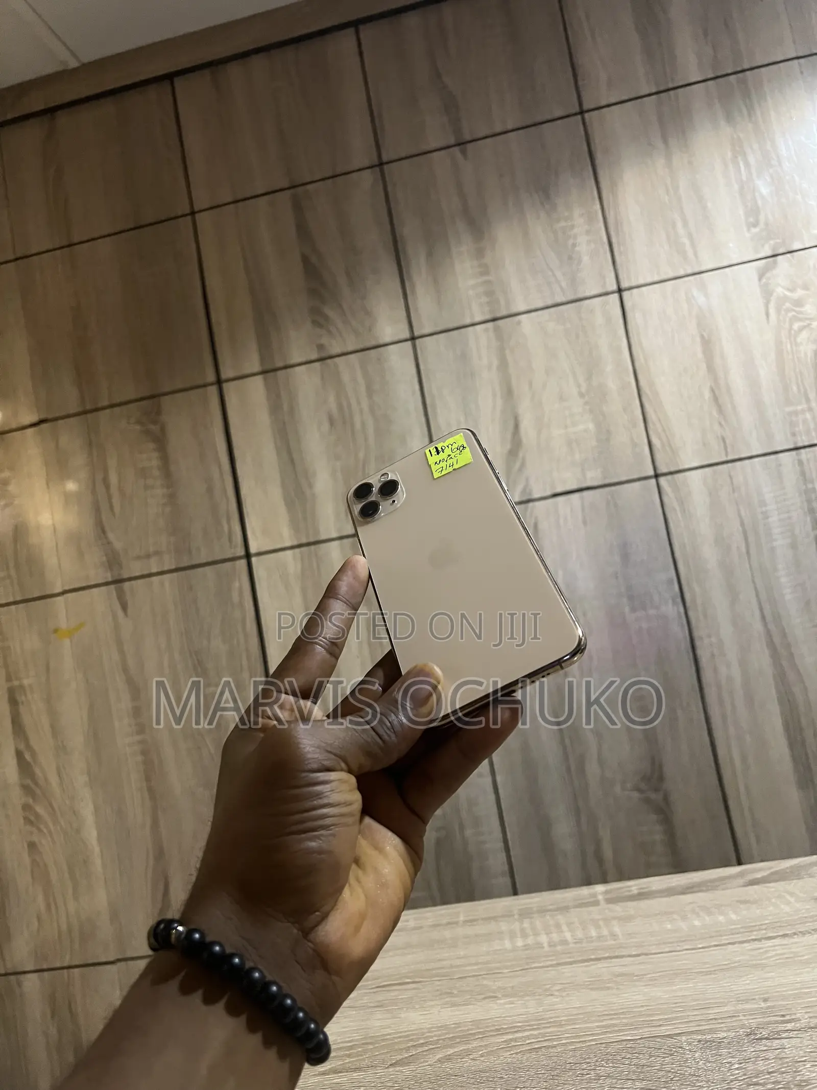 Apple iPhone 11 Pro Max 64 GB Gold