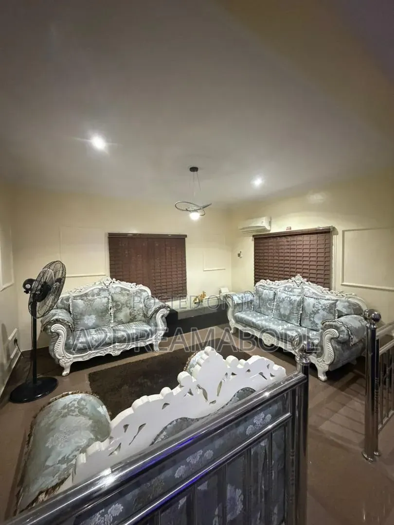 6bdrm Duplex in Magodo, GRA Phase 1 for sale