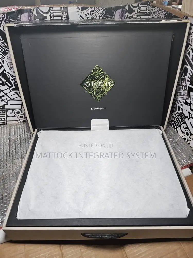 Laptop HP Omen 17 16GB AMD Ryzen 7 SSD 1T