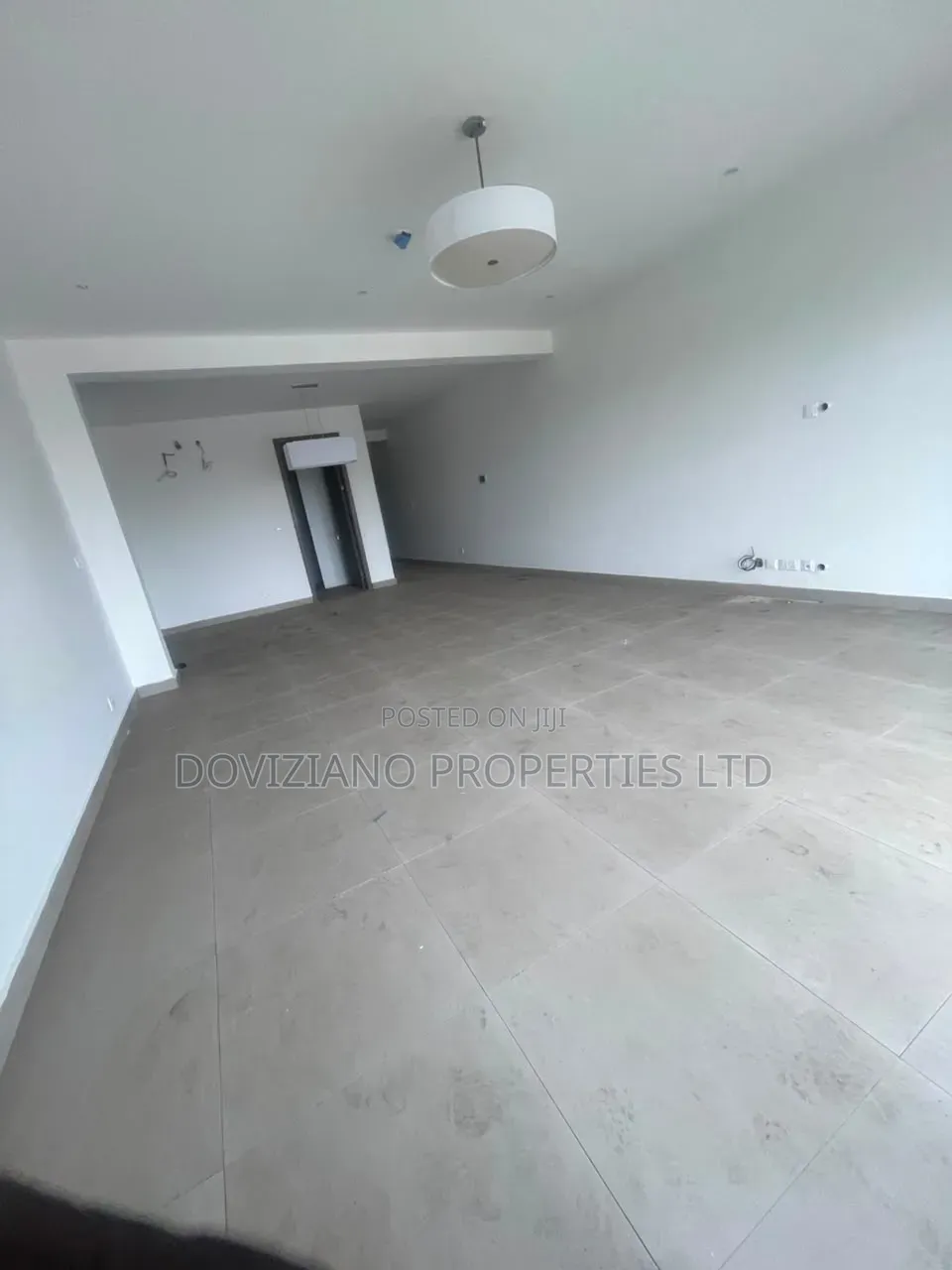 2bdrm Apartment in Lekki Phase 1 for rent