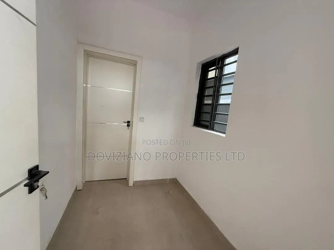 5bdrm Duplex in Lekki Phase 1 for sale