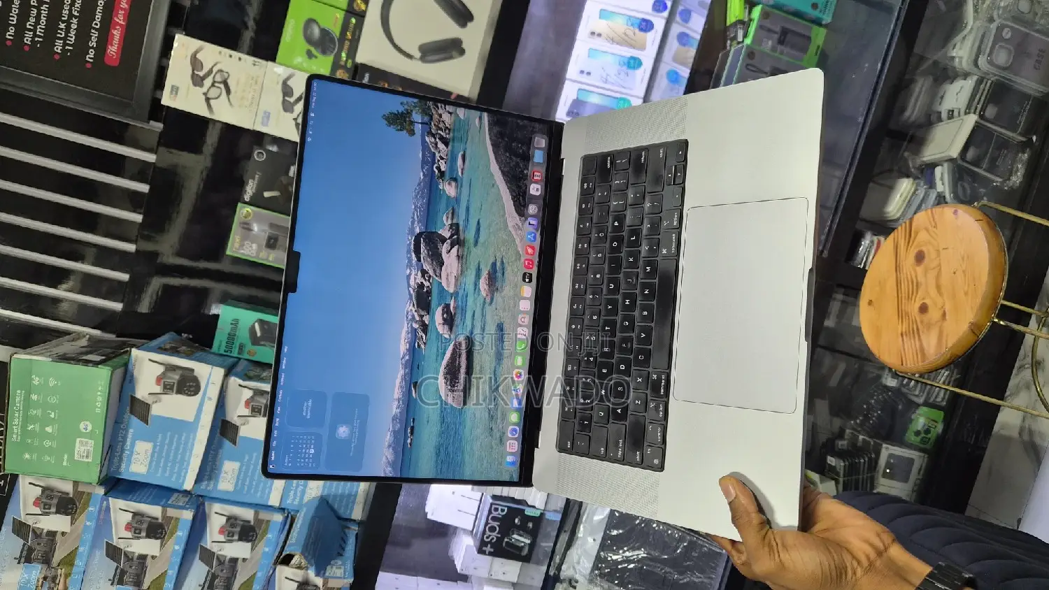 Laptop Apple MacBook Pro 2021 M1 32GB Apple M1 Pro SSD 1T