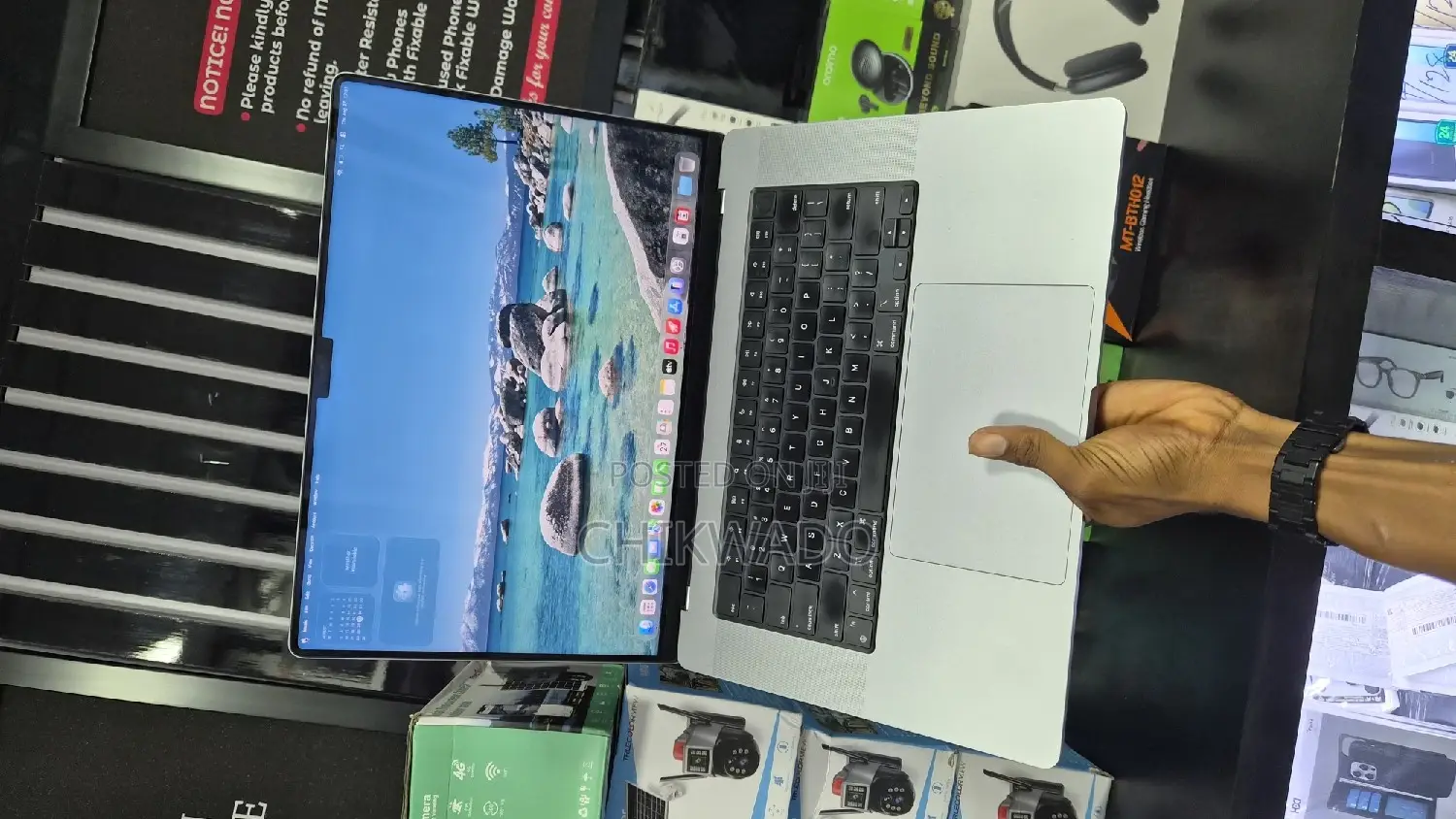 Laptop Apple MacBook Pro 2021 M1 32GB Apple M1 Pro SSD 1T