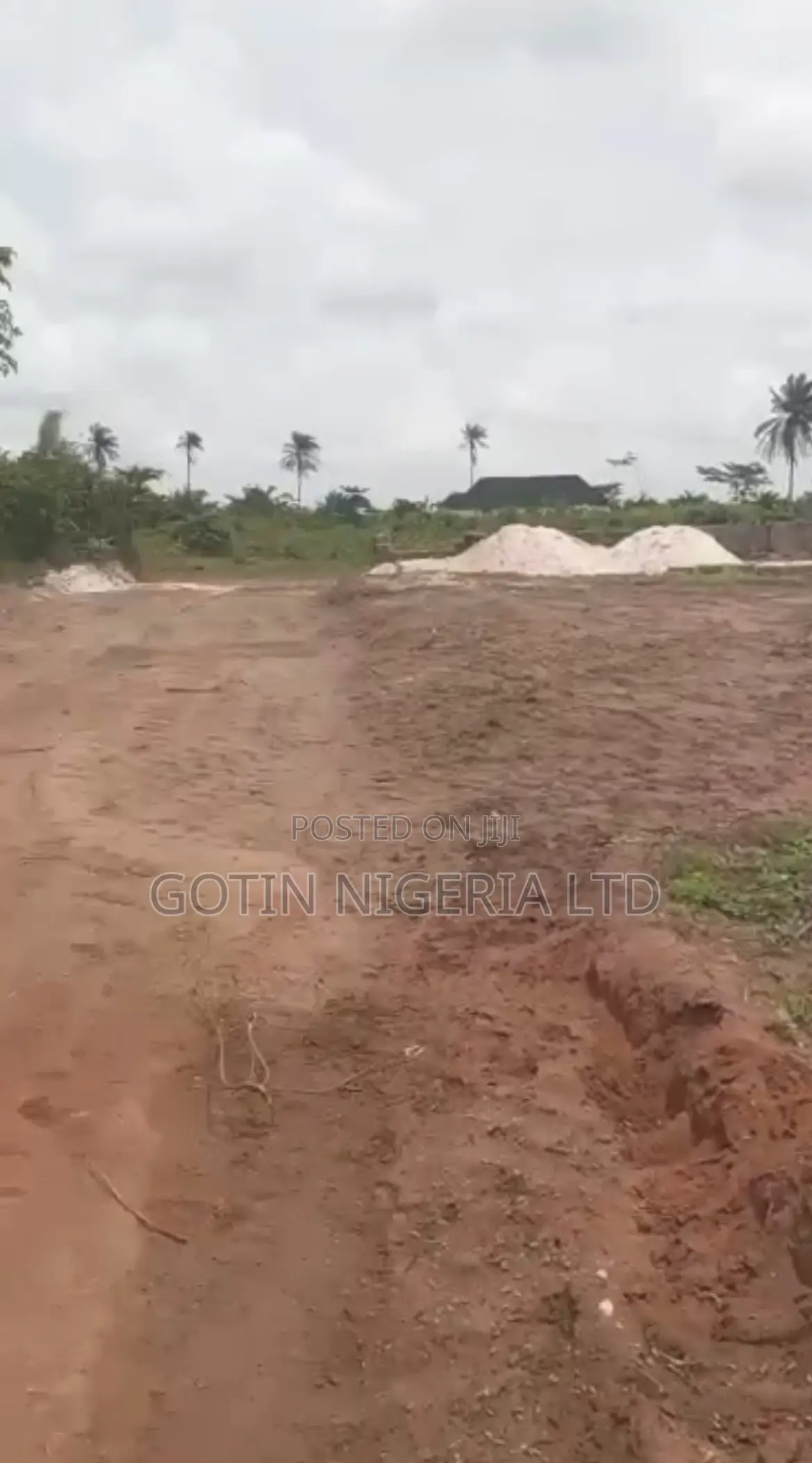 100×100ft Land Behind Chinese Company, Utesi