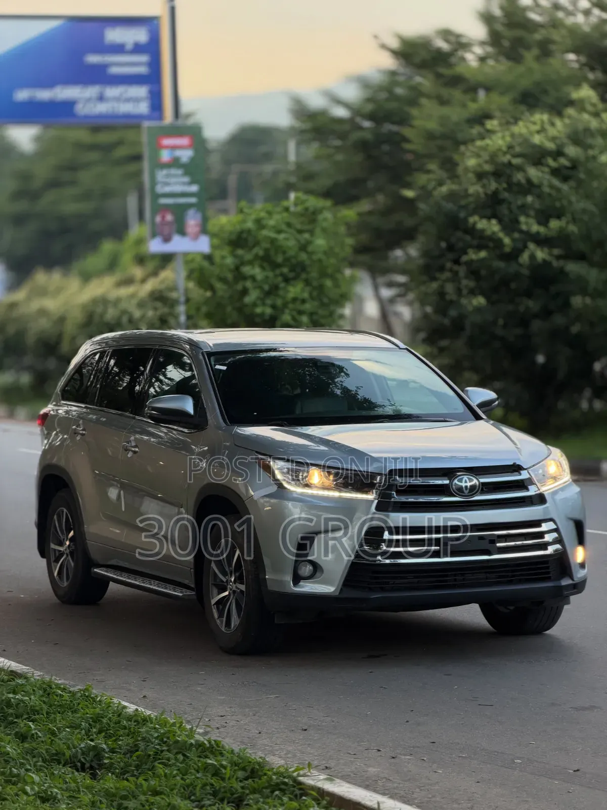 Toyota Highlander 2018 Silver