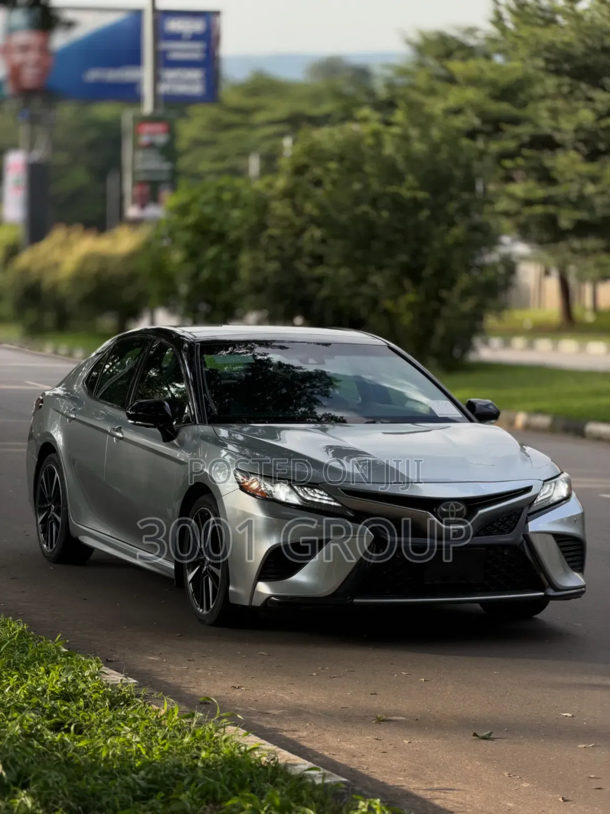 Toyota Camry 2018 Silver