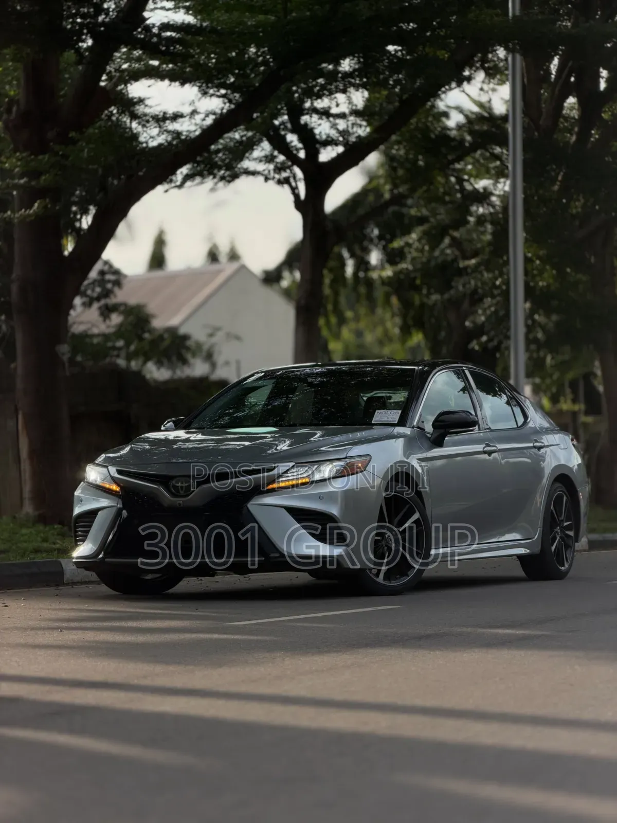 Toyota Camry 2018 Silver