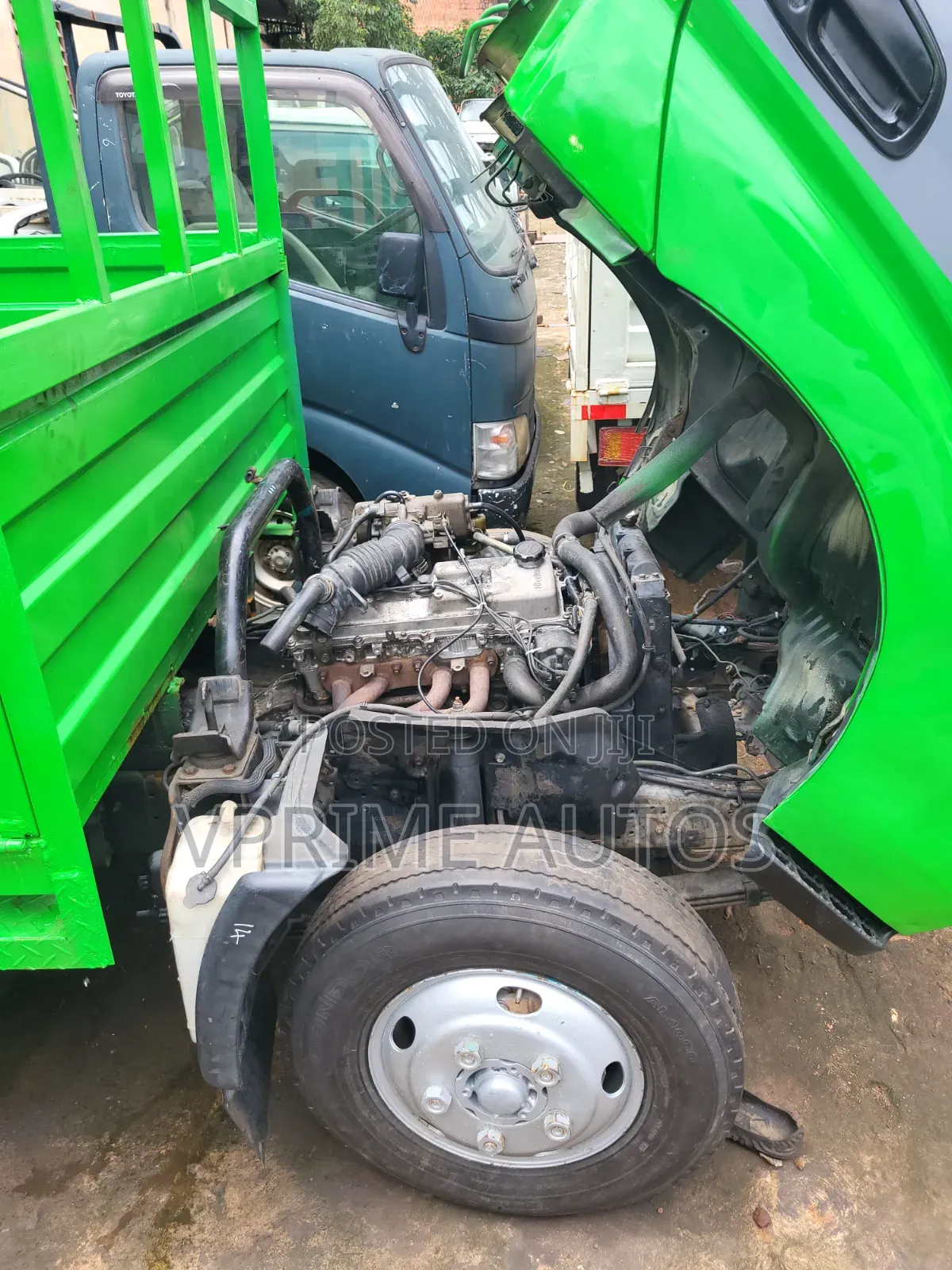 Toyota Dyna 2010 Green