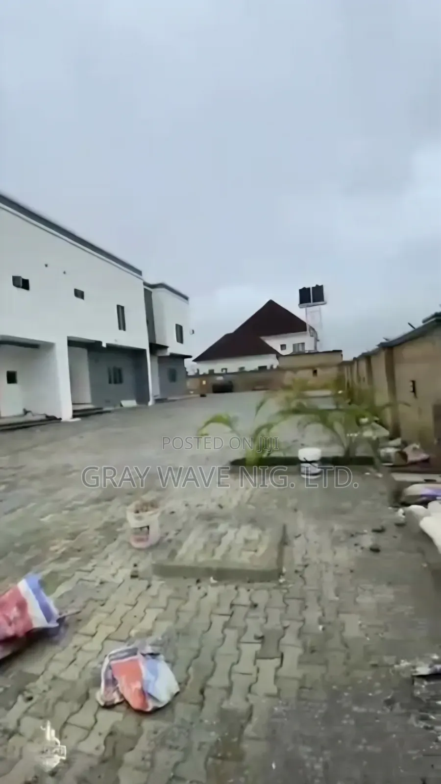 3bdrm Duplex in Sabon Lugbe for sale