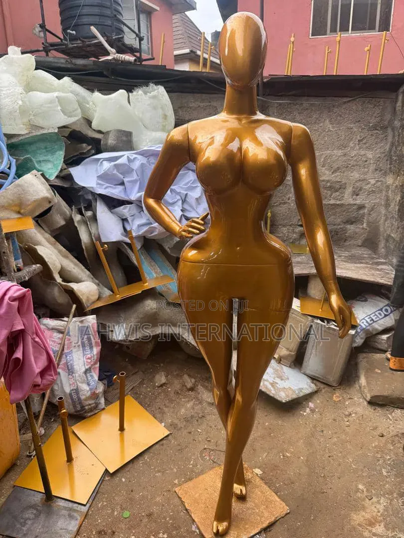 Rebecca Fiber Glass Mannequin