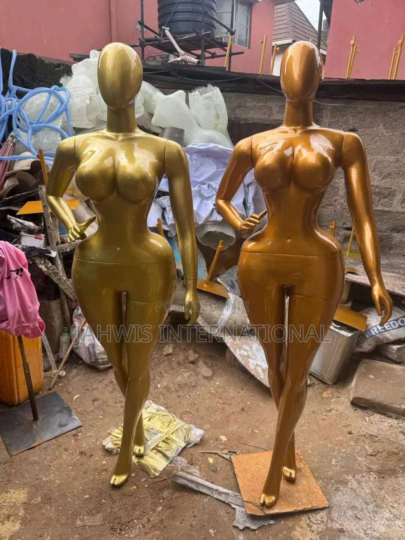 Rebecca Fiber Glass Mannequin