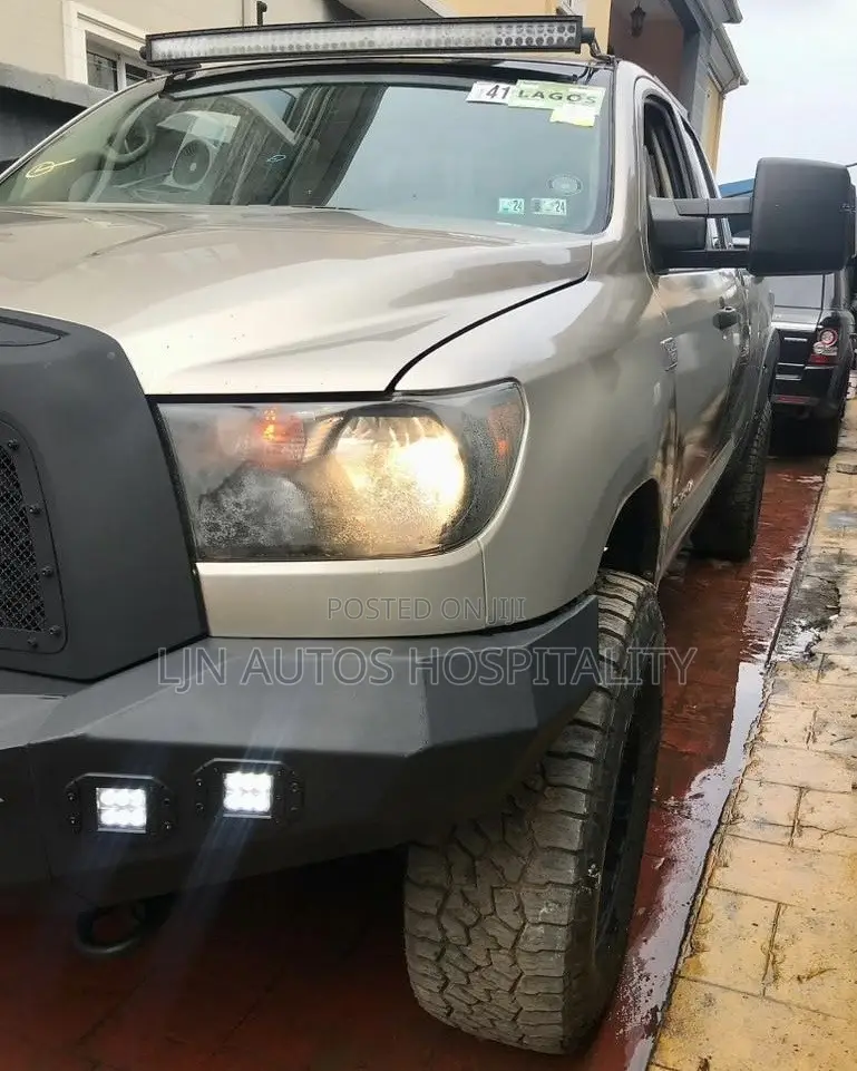 Toyota Tundra Limited Crew Max 4x4 2007 Brown