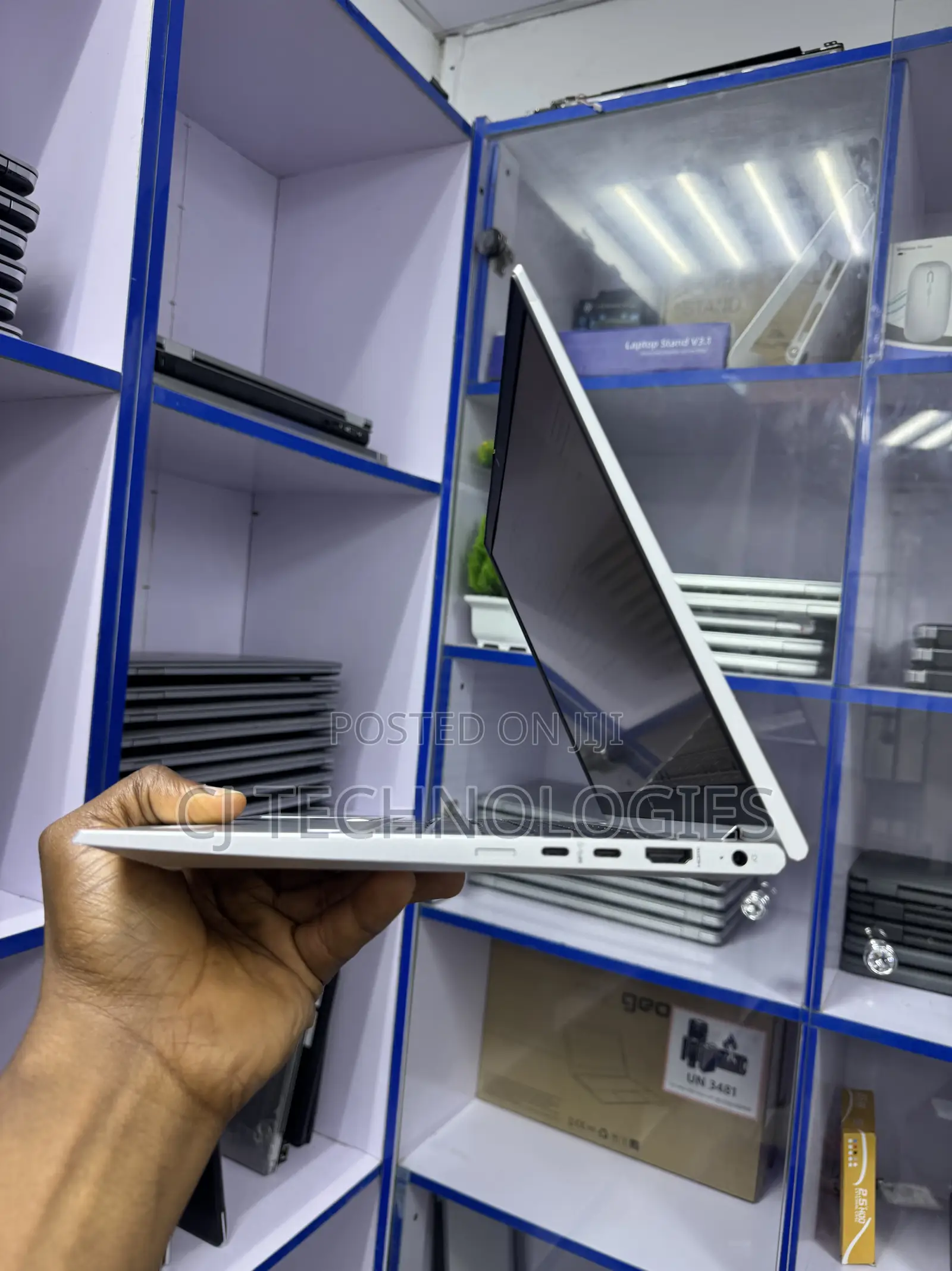 Laptop HP EliteBook 835 G7 16GB AMD Ryzen 3 SSD 256GB