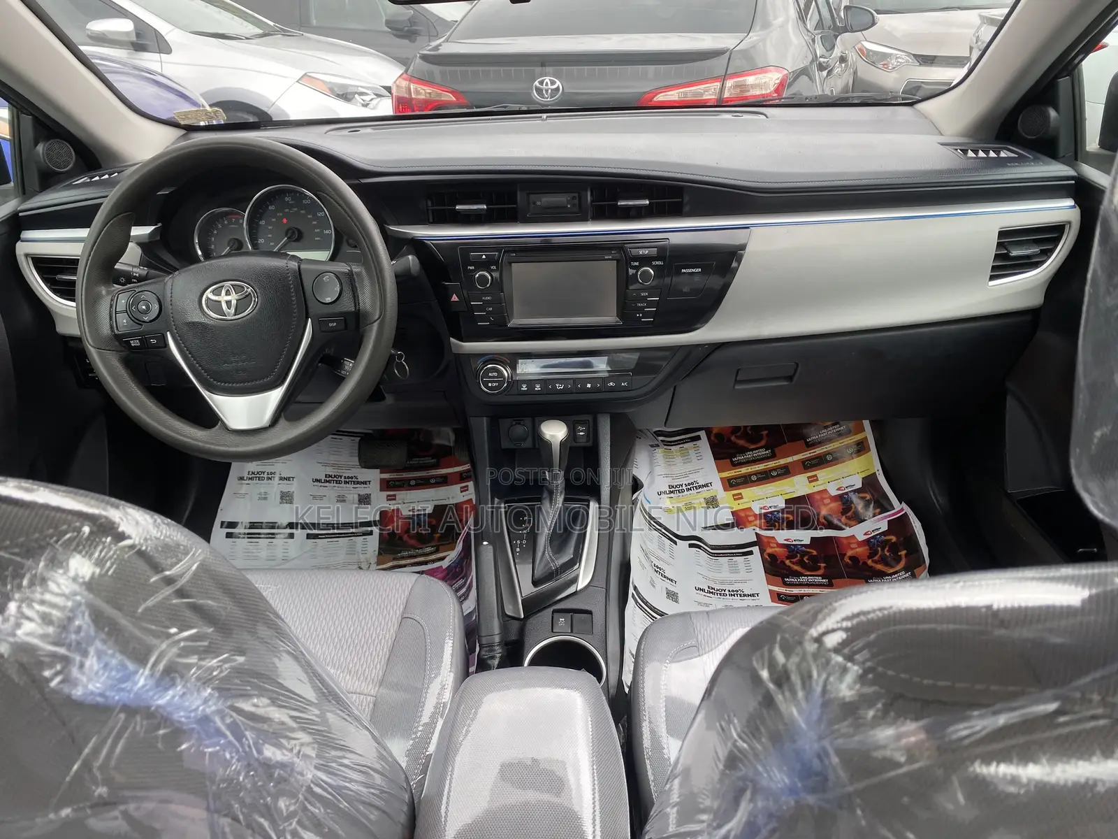 Toyota Corolla LE 4dr Sedan (1.8L 4cyl CVT) 2015 Gray