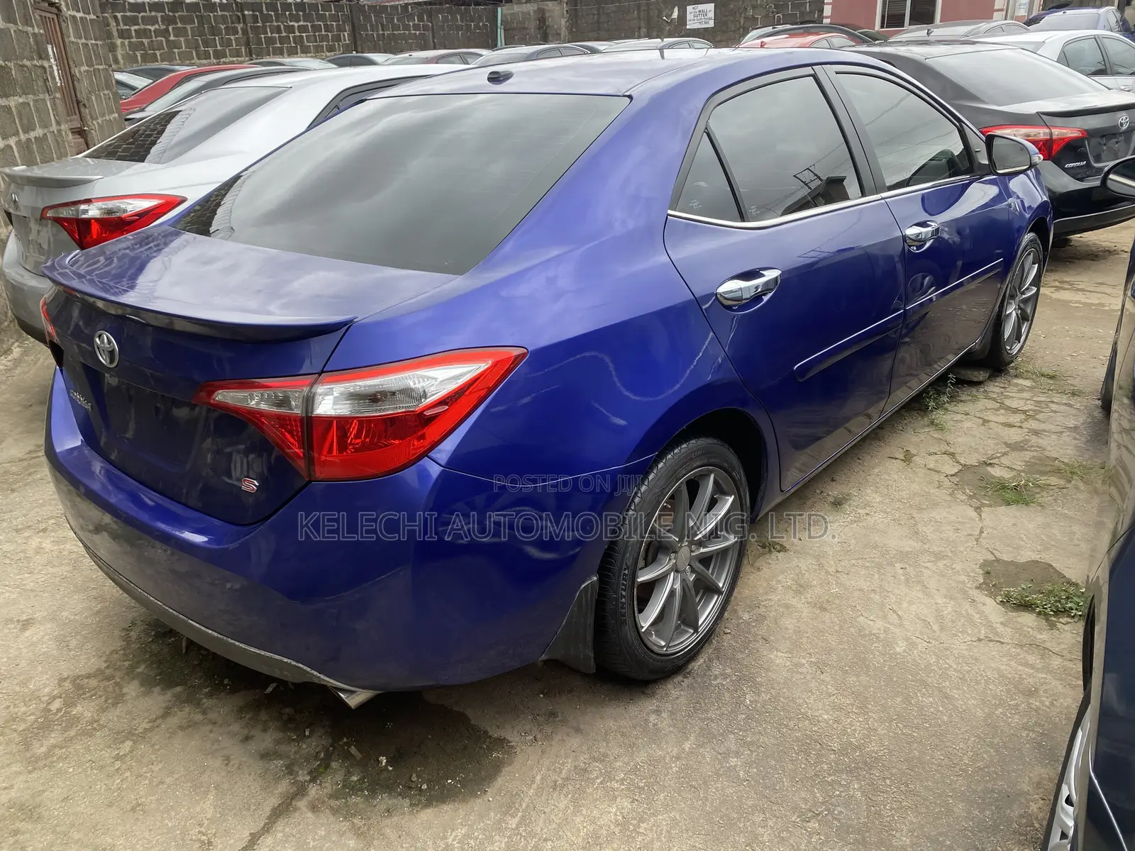 Toyota Corolla S 4dr Sedan (1.8L 4cyl CVT) 2015 Blue