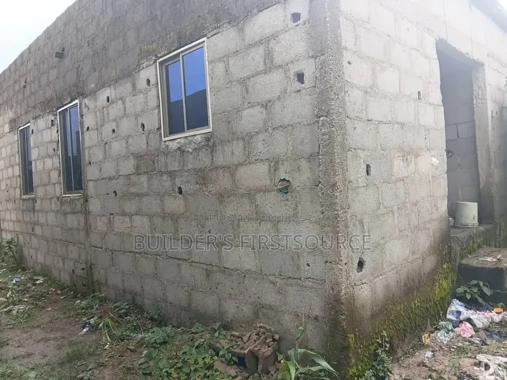 2bdrm House in Epe for sale