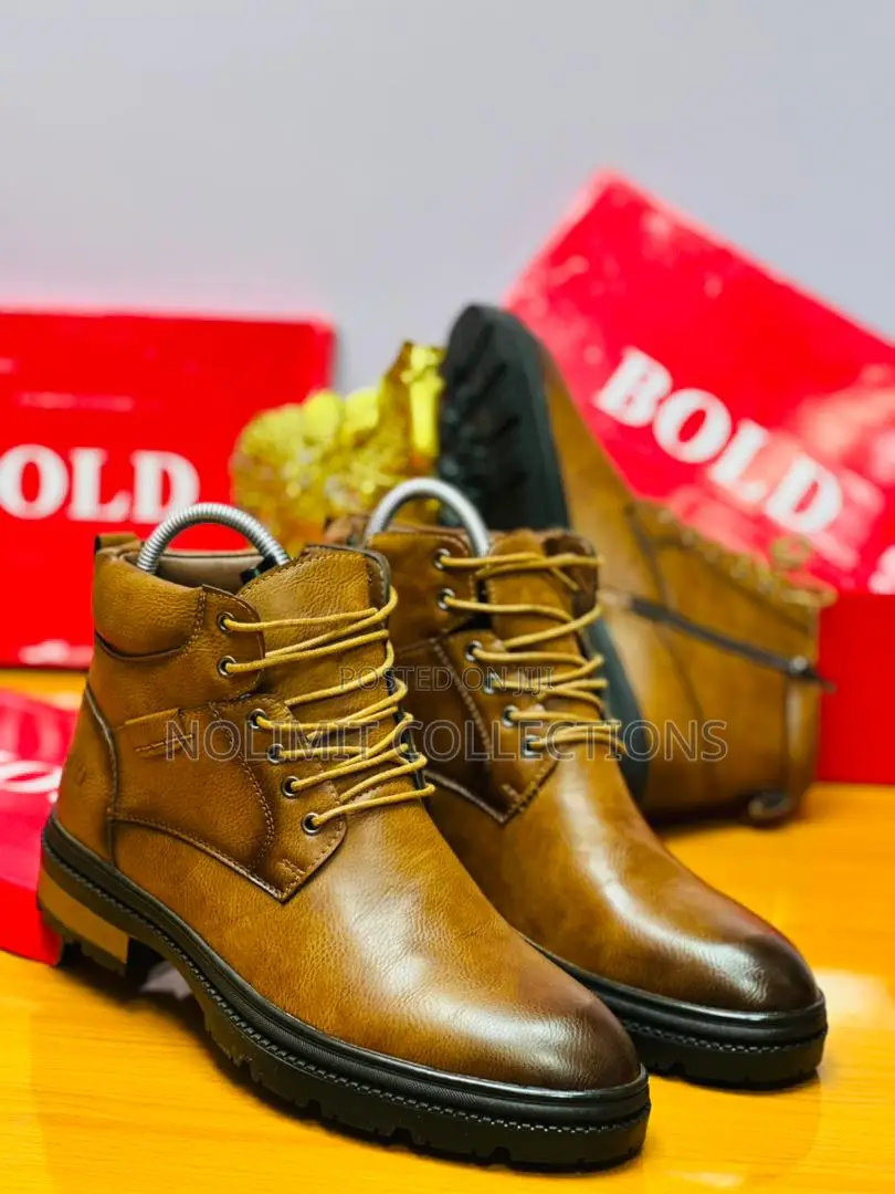 Bold Men's Lace Up Leather Ankle Boots