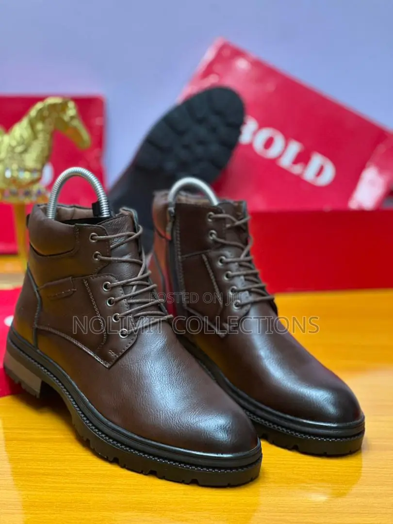 Bold Men's Lace Up Leather Ankle Boots