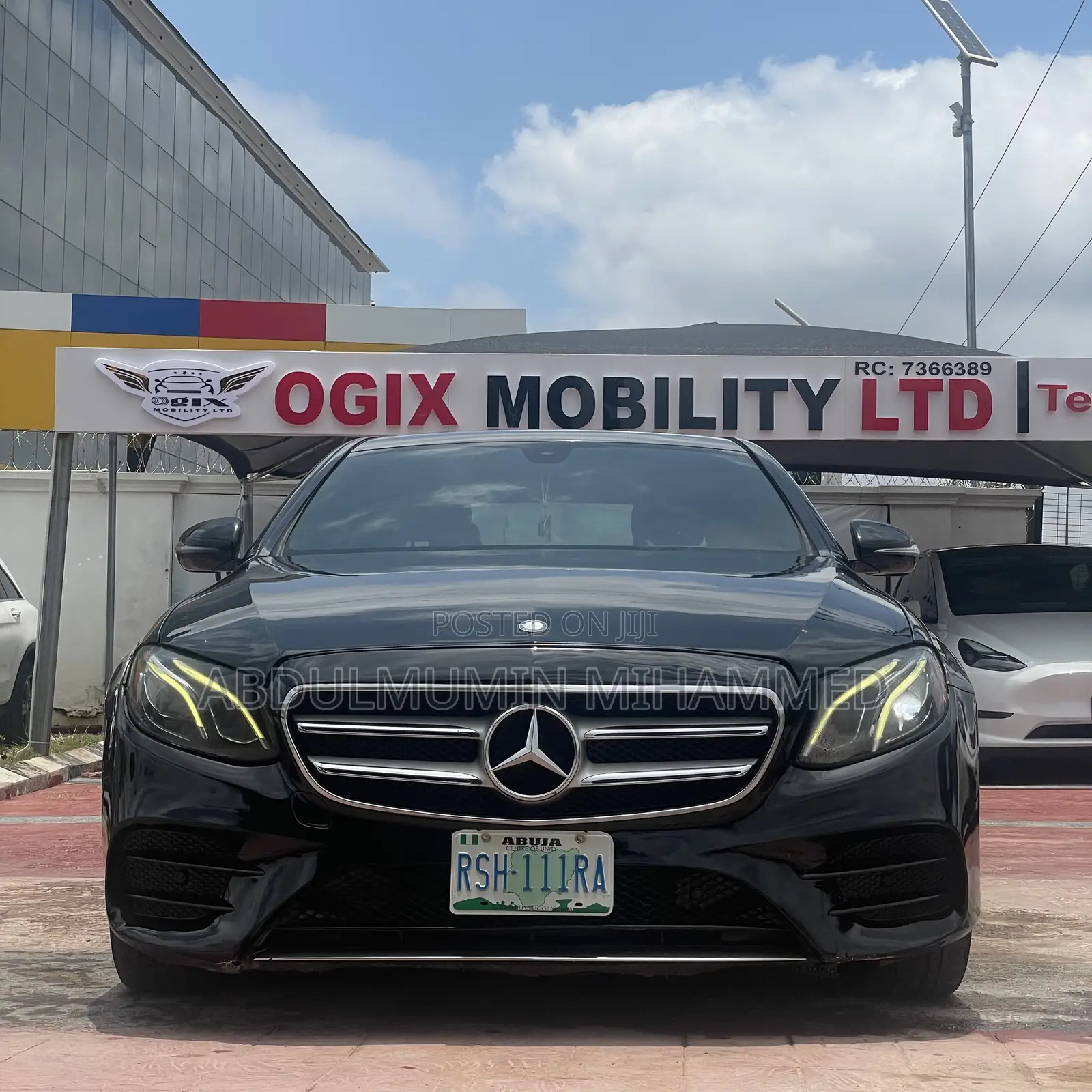 Mercedes-Benz E300 2016 Black