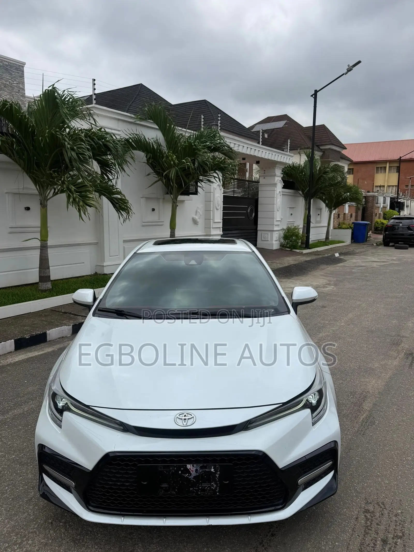 Toyota Corolla SE 2020 White