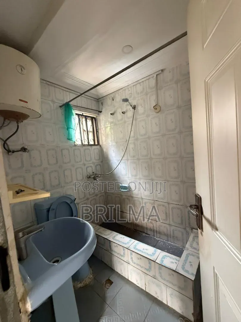 3bdrm Block of Flats in Maitama for sale
