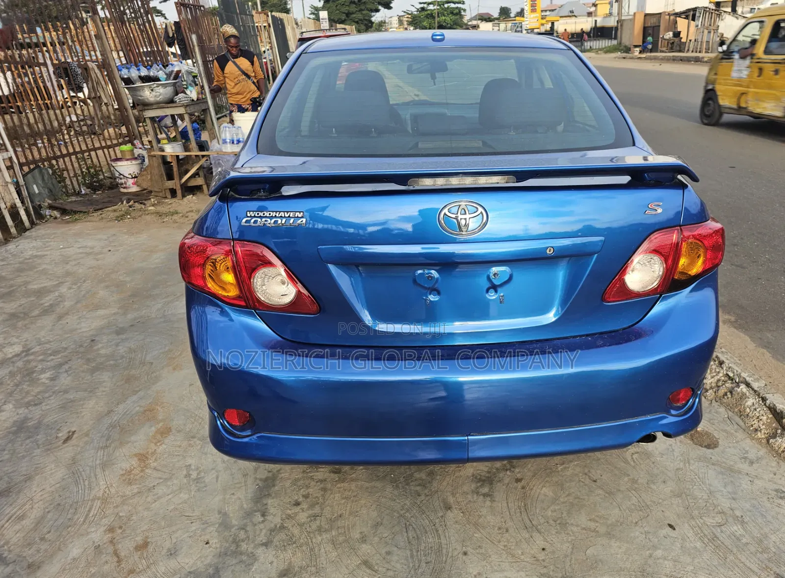 Toyota Corolla 2010 Blue