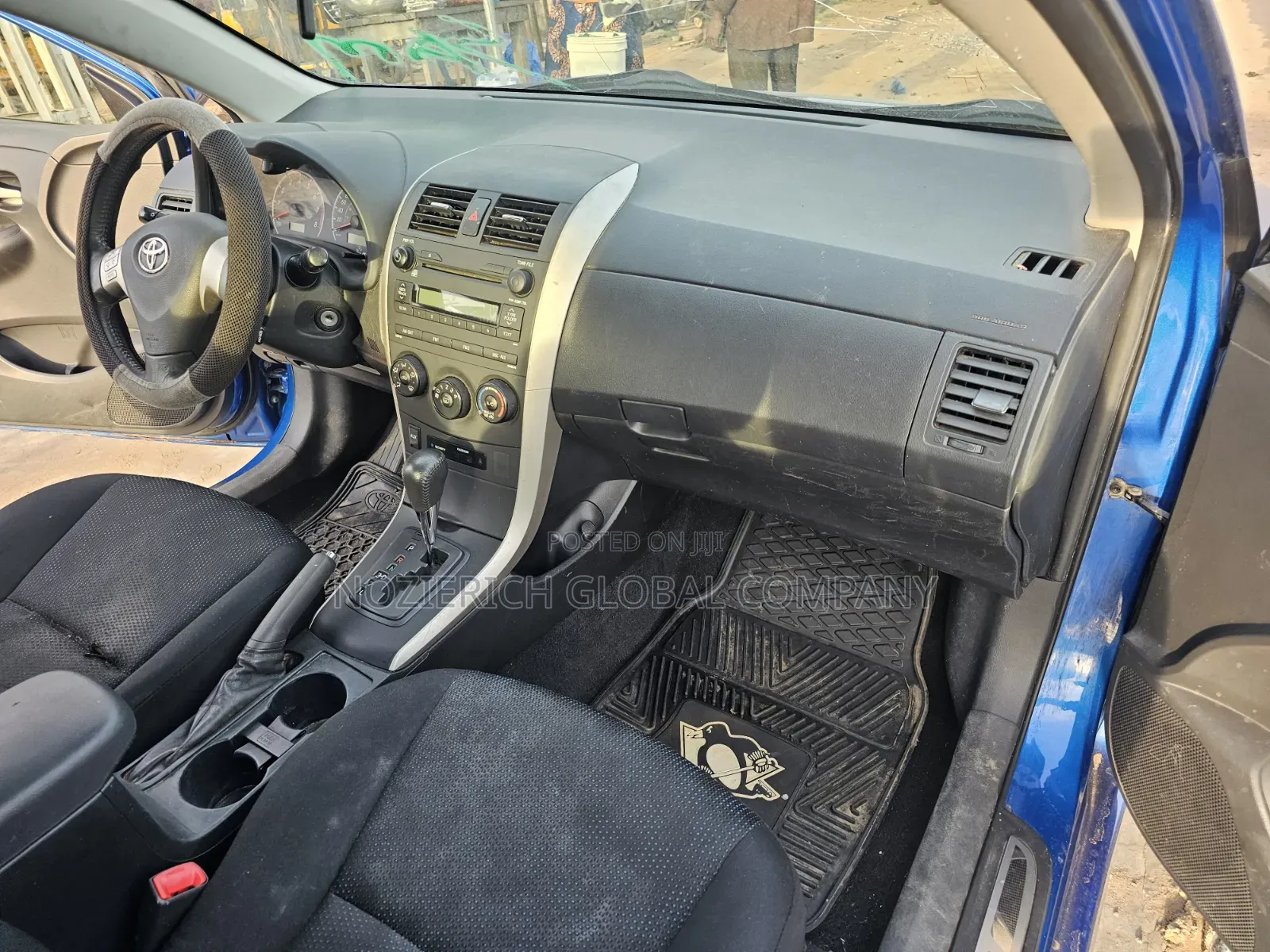Toyota Corolla 2010 Blue