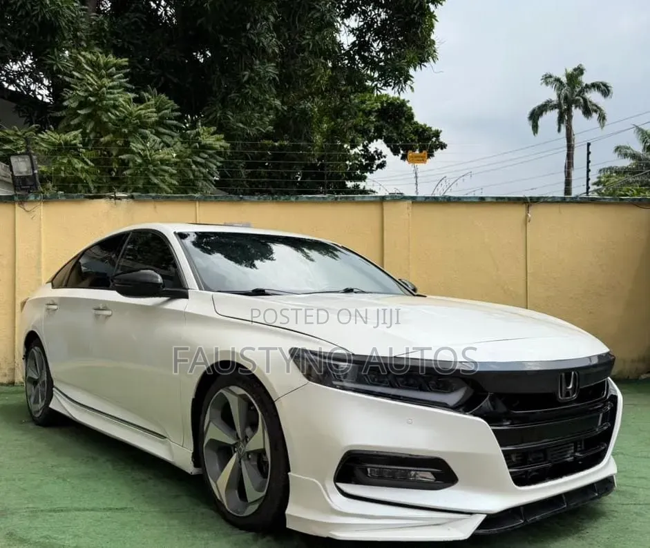 Honda Accord Sport (2.0L 4cyl Turbo 6M) 2019 White