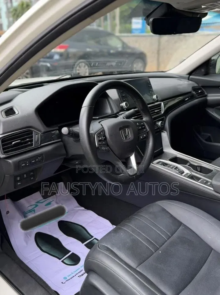 Honda Accord Sport (2.0L 4cyl Turbo 6M) 2019 White