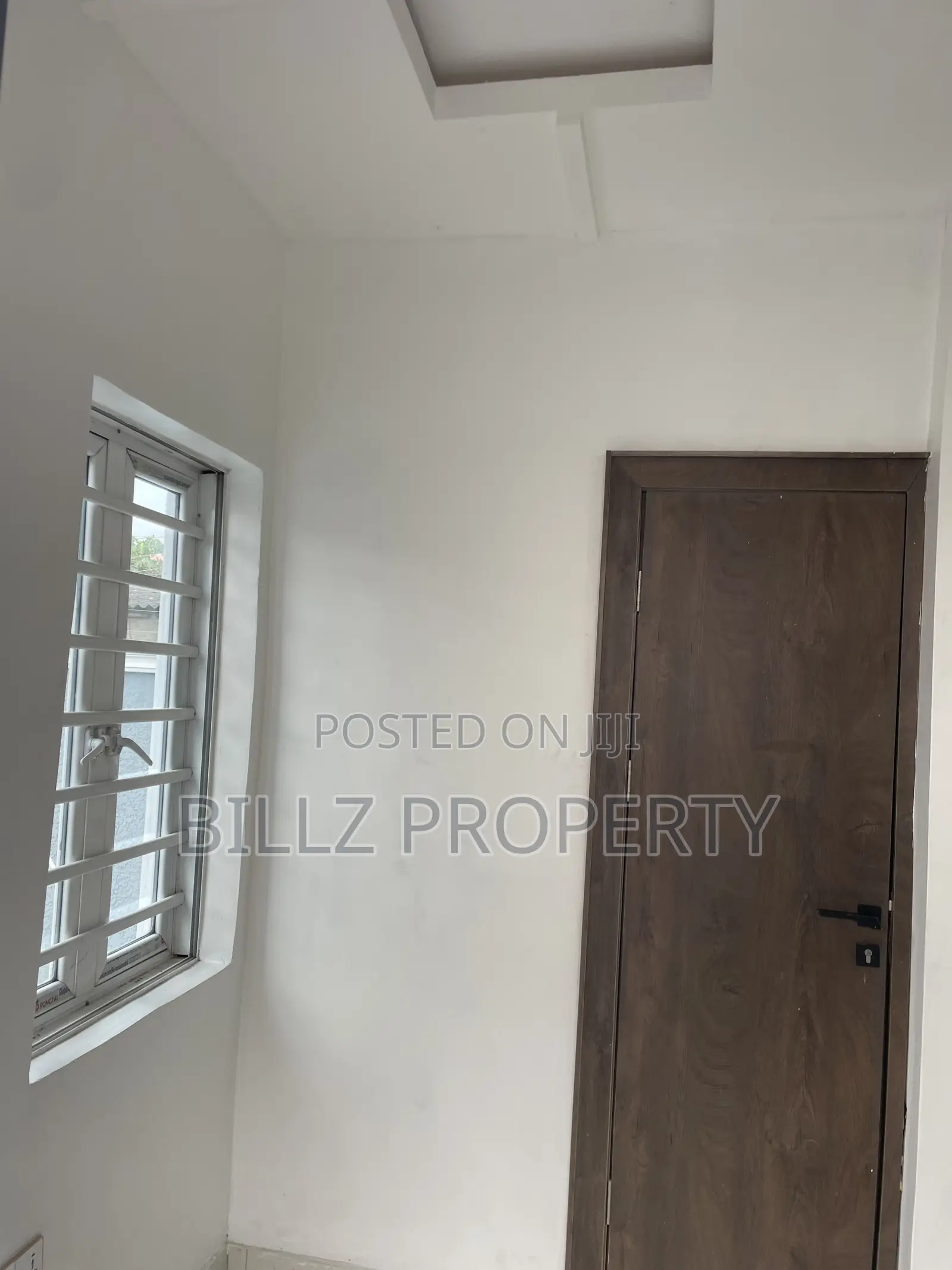Furnished 4bdrm Duplex in Coker Estate, Ajayi Road for sale