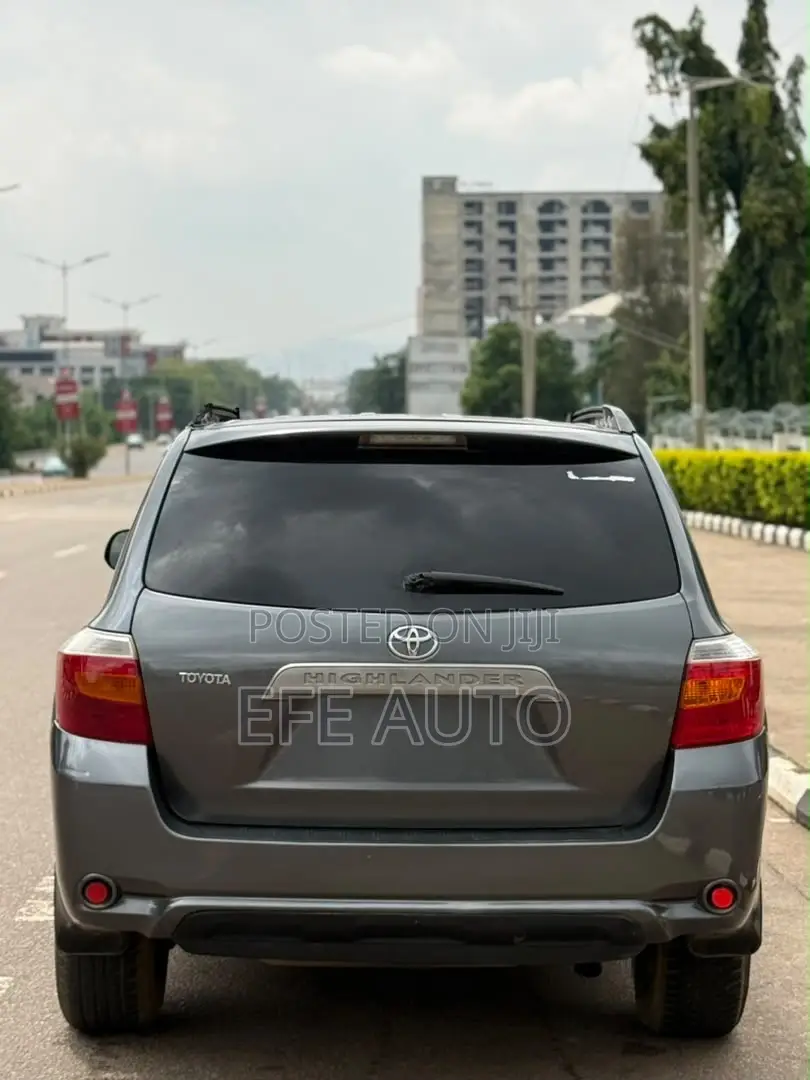 Toyota Highlander 2010 Gray