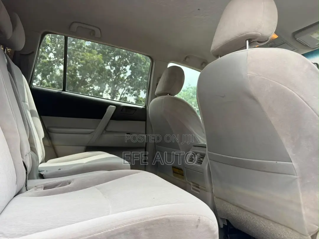 Toyota Highlander 2010 Gray