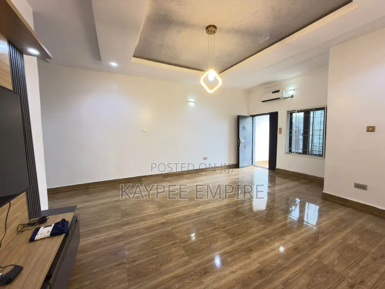 3bdrm Block of Flats in Wuye for rent