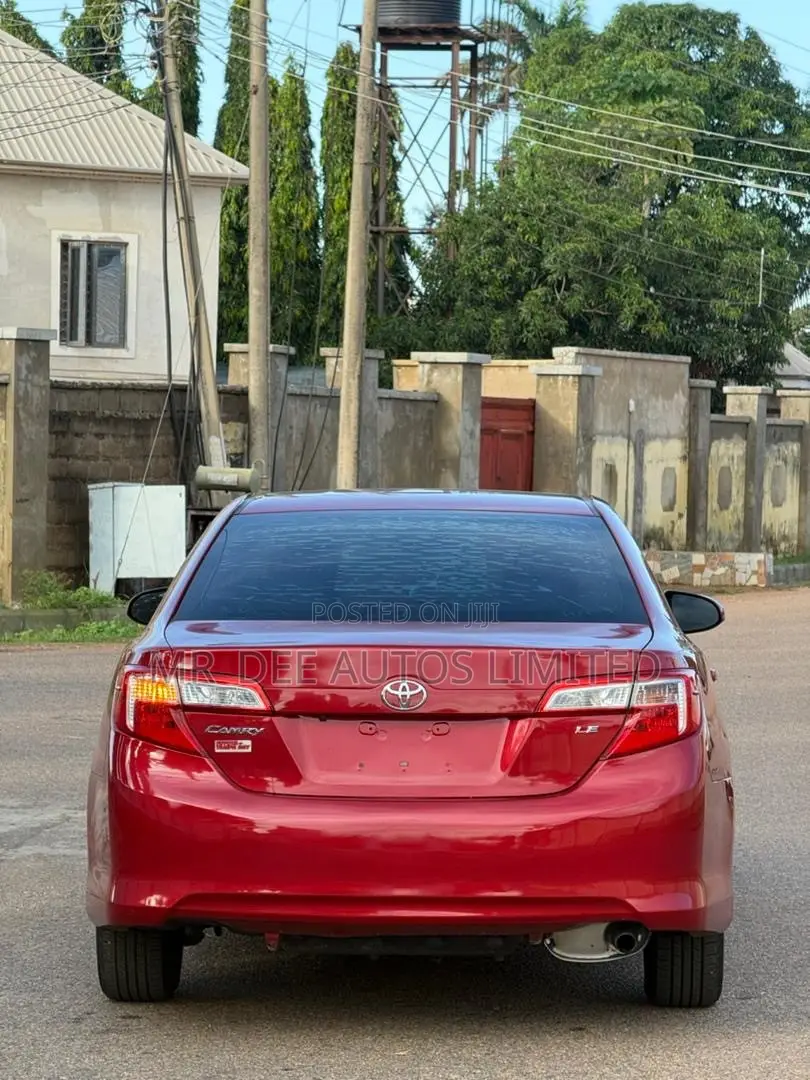 Toyota Camry 2014 Red