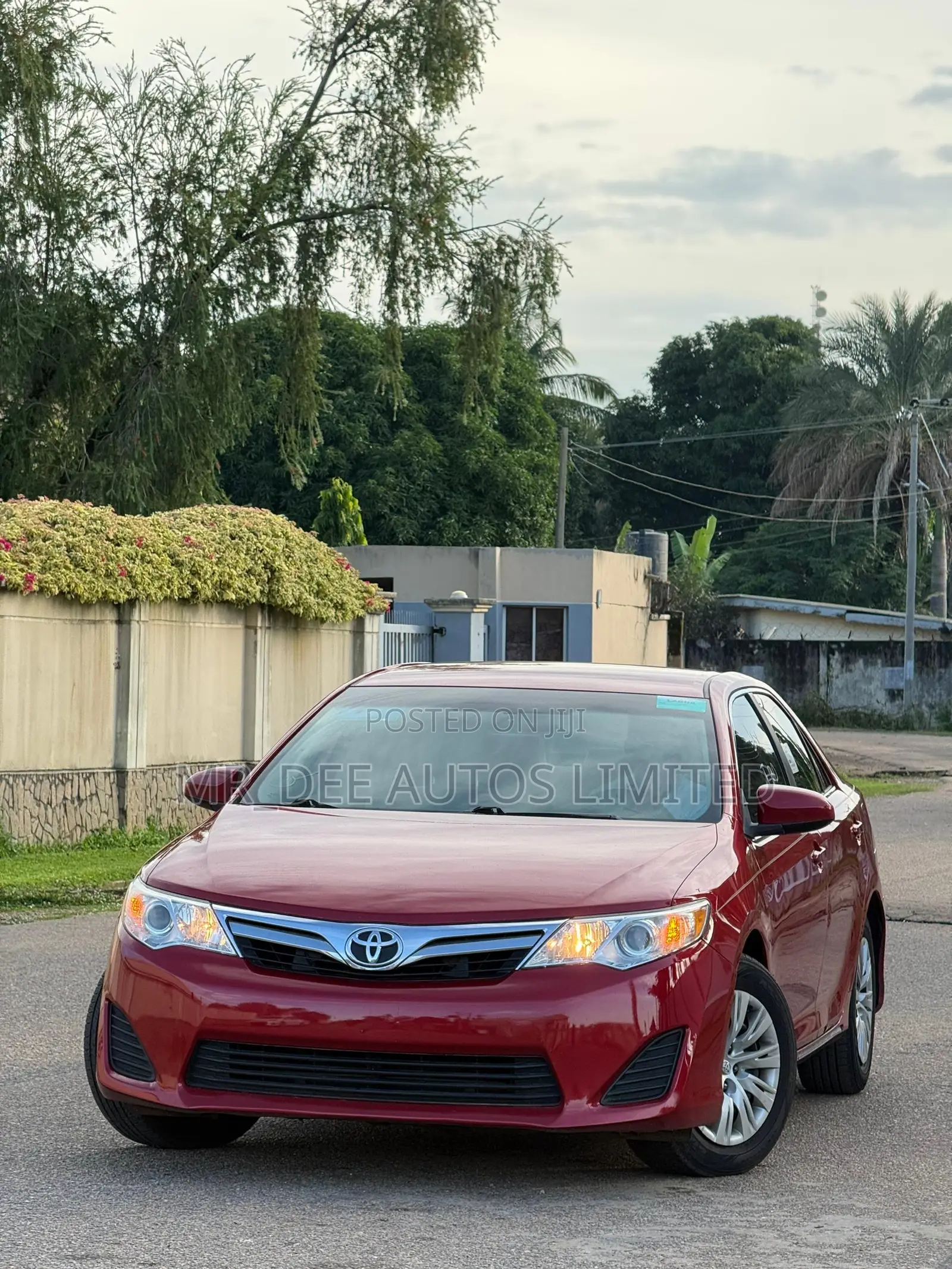 Toyota Camry 2014 Red