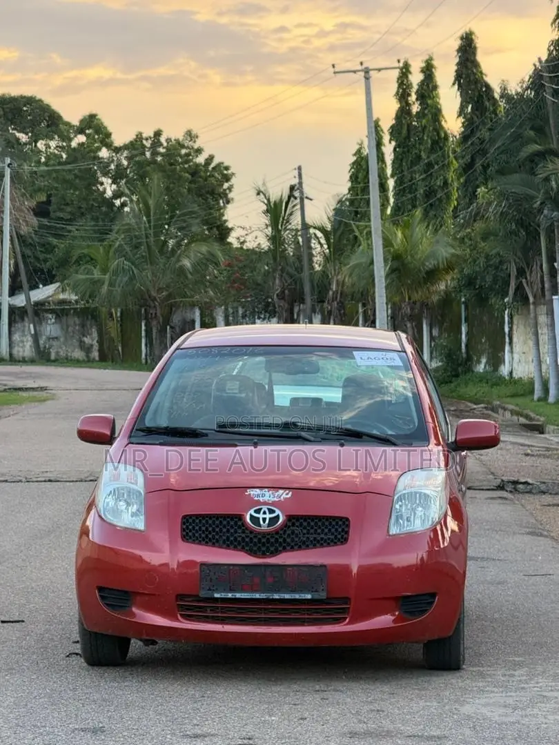 Toyota Yaris 2007 Red