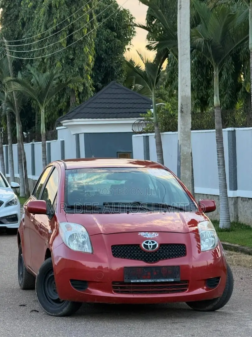 Toyota Yaris 2007 Red