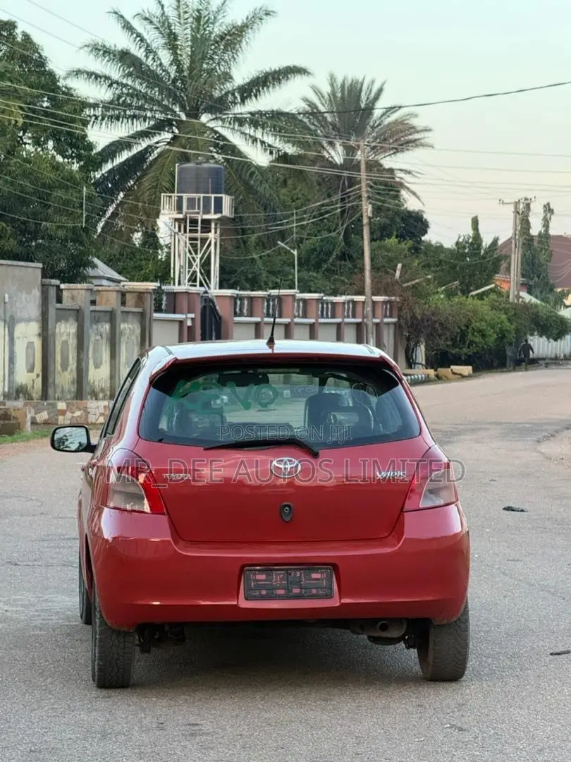 Toyota Yaris 2007 Red