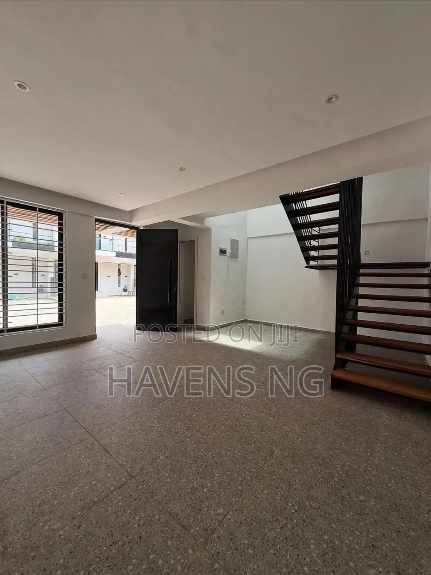 4bdrm Duplex in Ikate for sale