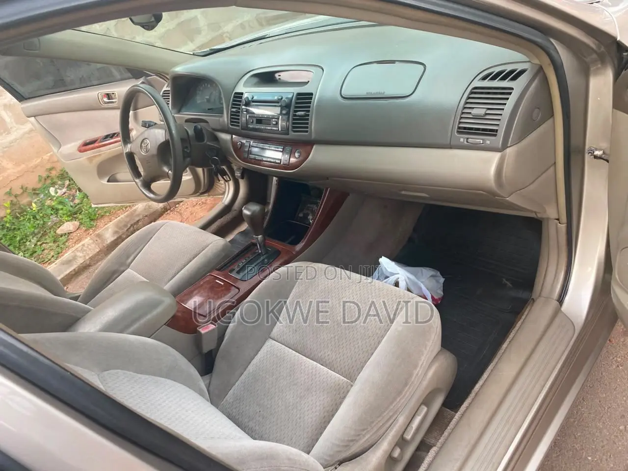 Toyota Camry 2006 Gold