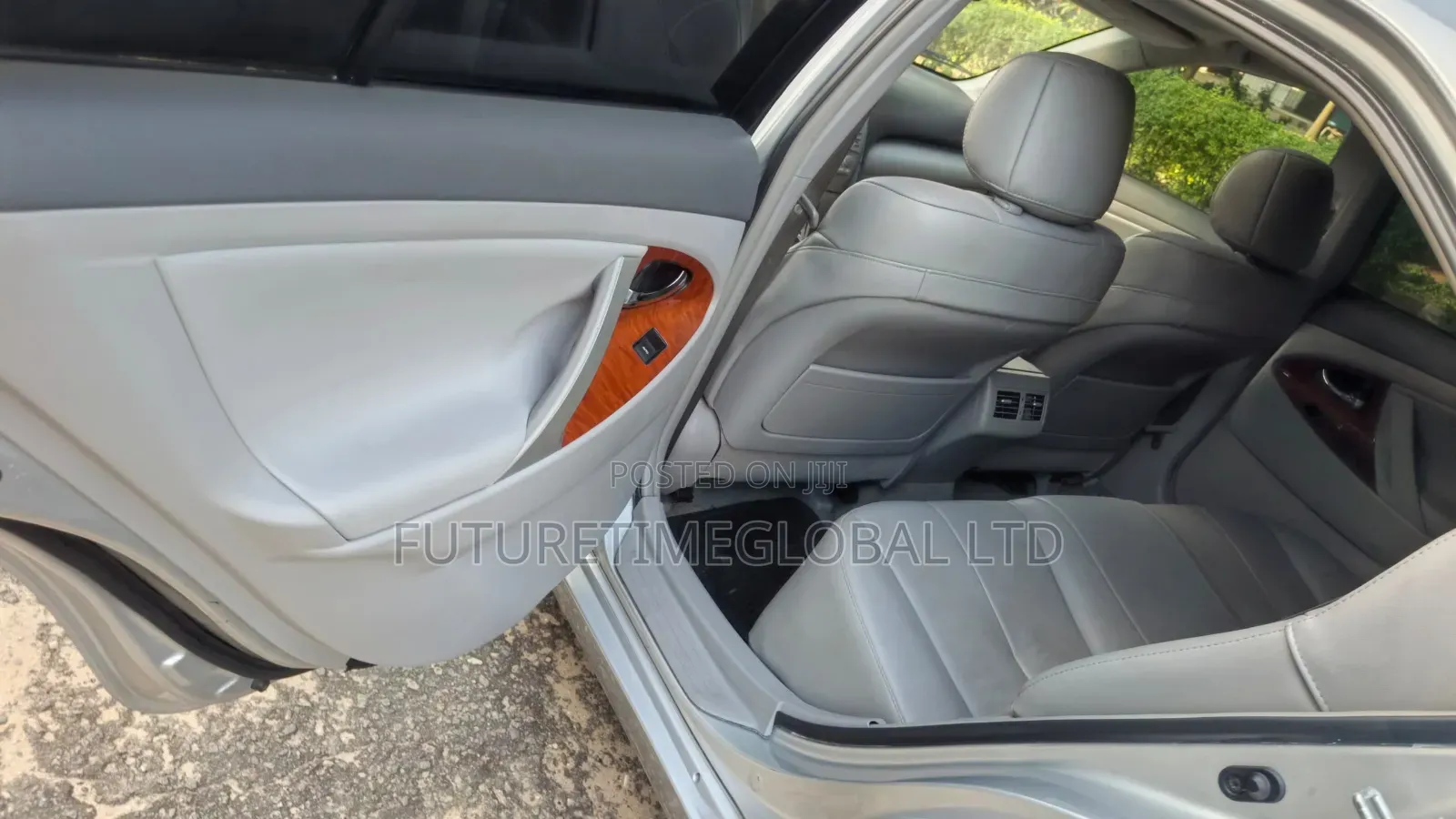 Toyota Camry 2011 Silver