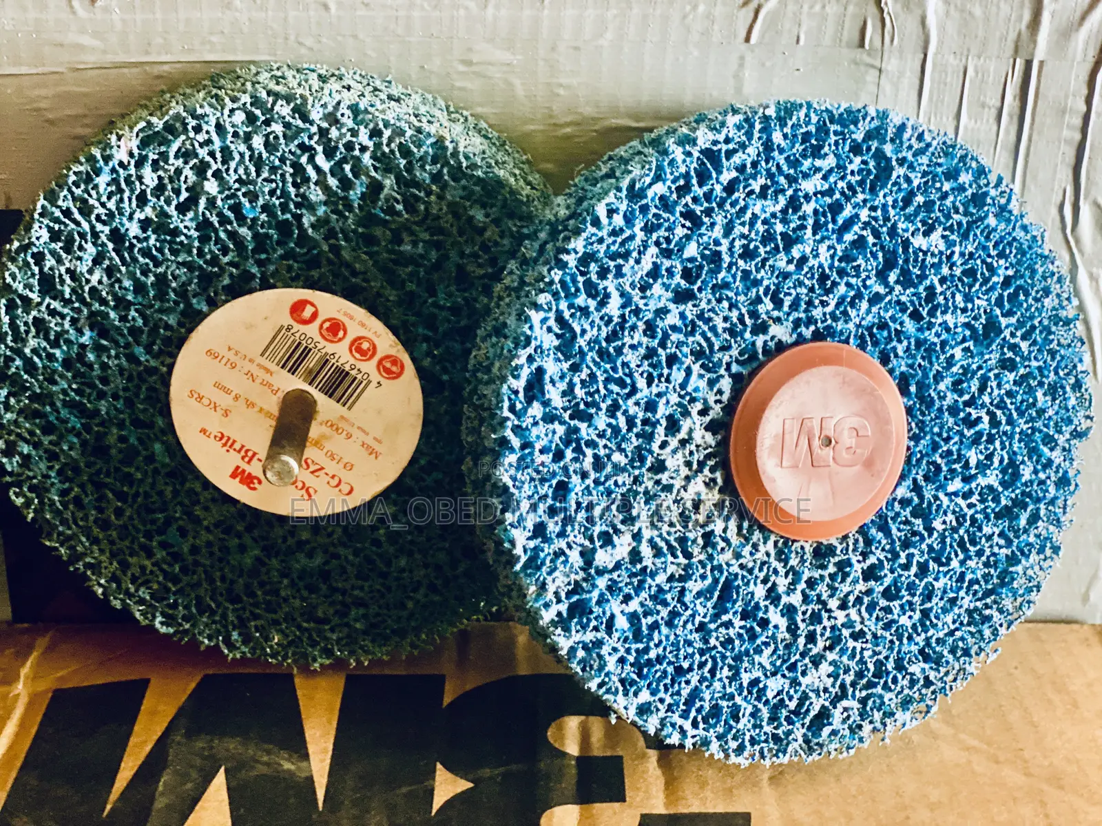 3M Scotch-Brite CG-ZS Clean and Strip Disc.