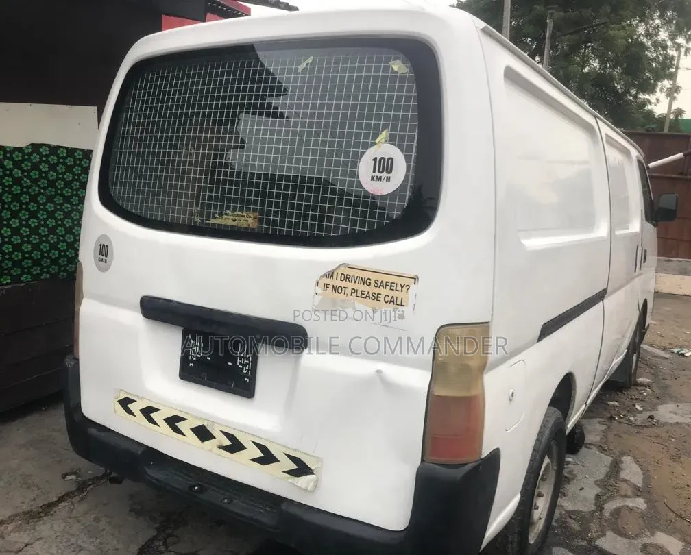 Nissan Caravan (Urvan) 2006 White
