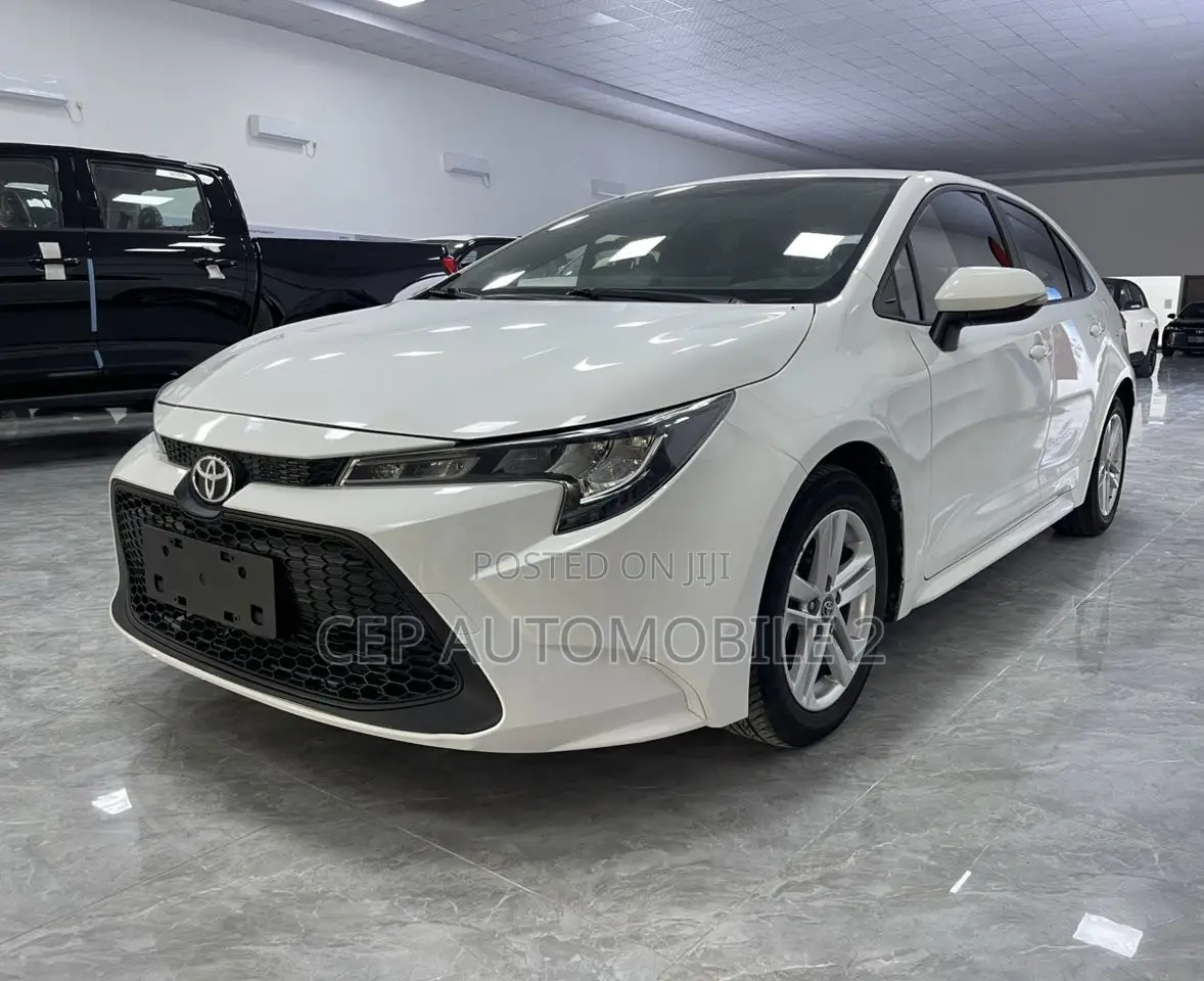 Toyota Corolla 2022 White