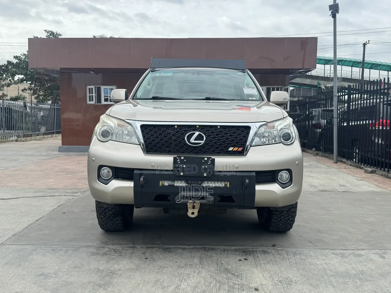 Lexus GX 460 2012 Gold