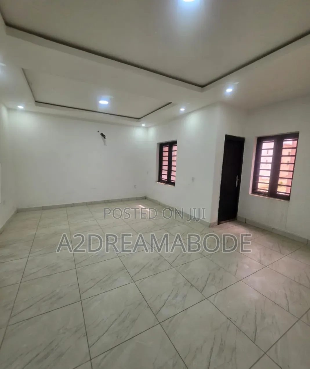 3bdrm Apartment in Ikeja, Mobolaji Bank Anthony Way for rent
