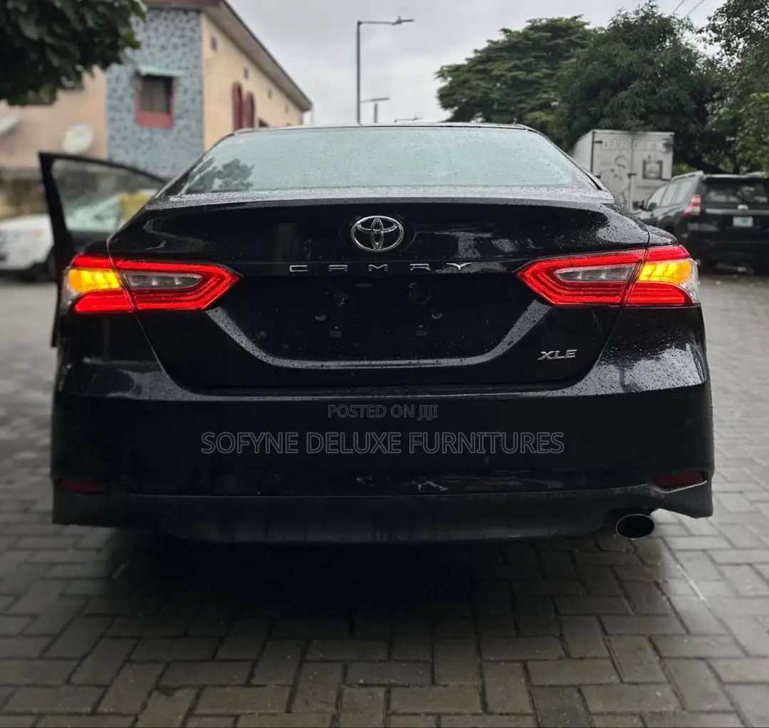 Toyota Camry 2018 Black