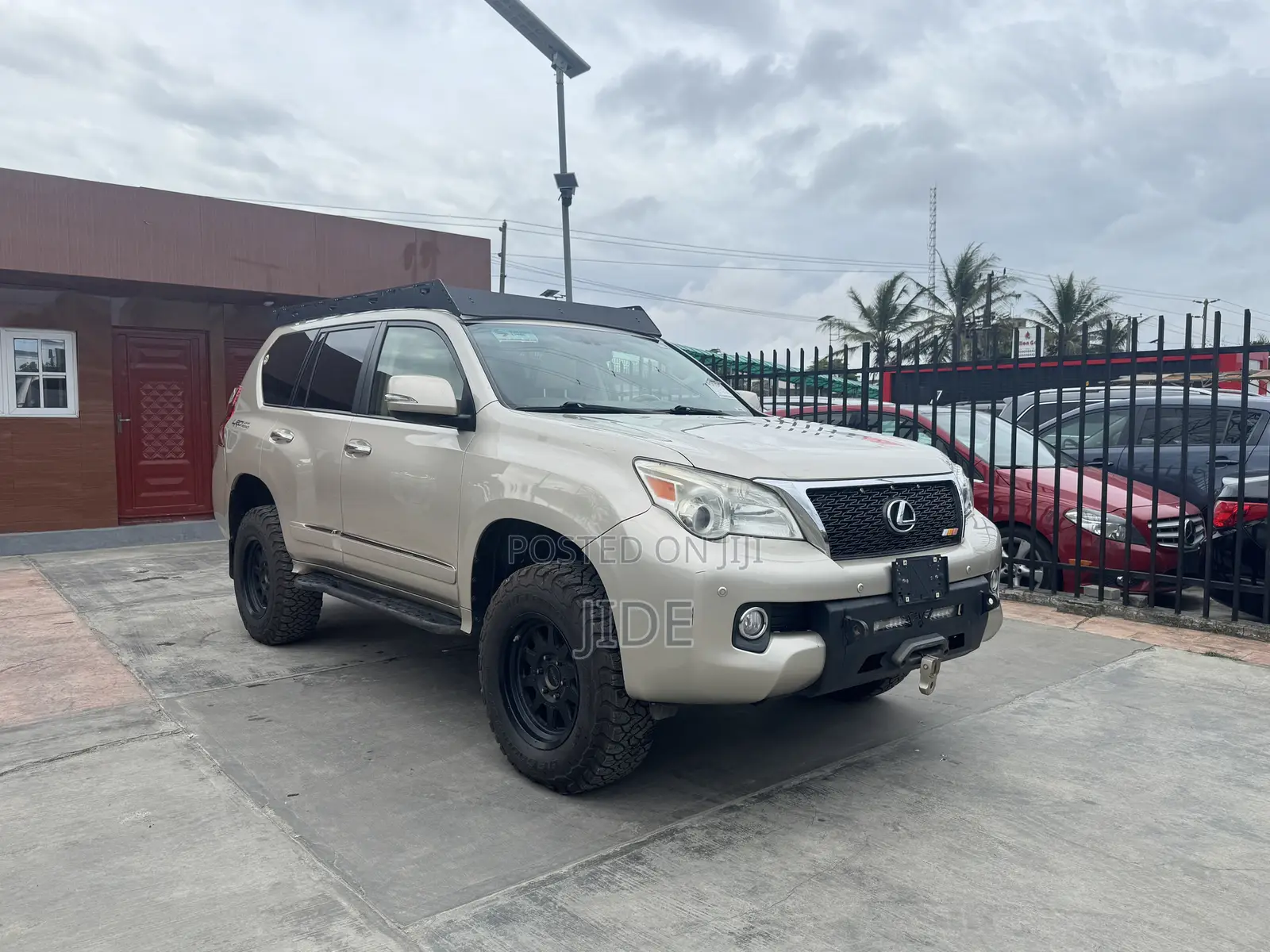 Lexus GX 460 2012 Gold
